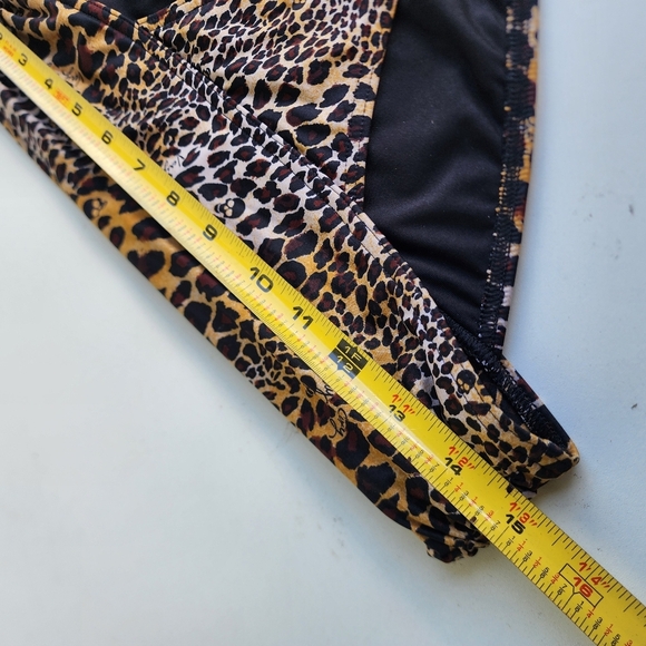 VICTORIA'S SECRET BIKINI BOTTOM ONLY SKULLS VERY SEXY ANIMAL PRINT Brown Sz S - Picture 3 of 9